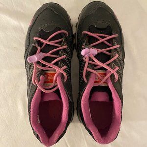 The North Face Jr Hedgehog Waterproof Shoes Girls Y Size 2